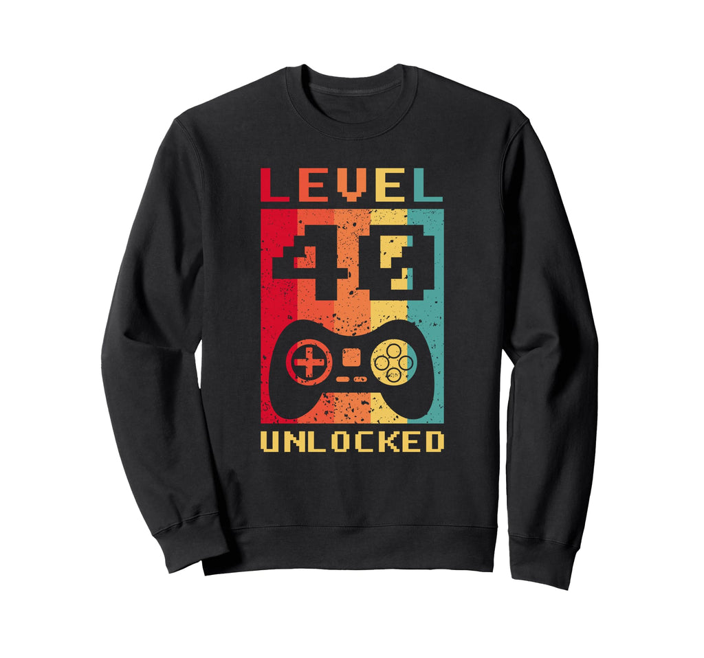 Level 40 Unlocked Gamer Sweatshirt - Minimalist Print for Adults - T-Shirt, Sweatshirt, Hoodie
