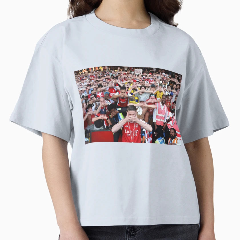 Viktor Arsenal Champions Photo T-Shirt - Casual Everyday Wear for Adults - T-Shirt, Sweatshirt, Hoodie