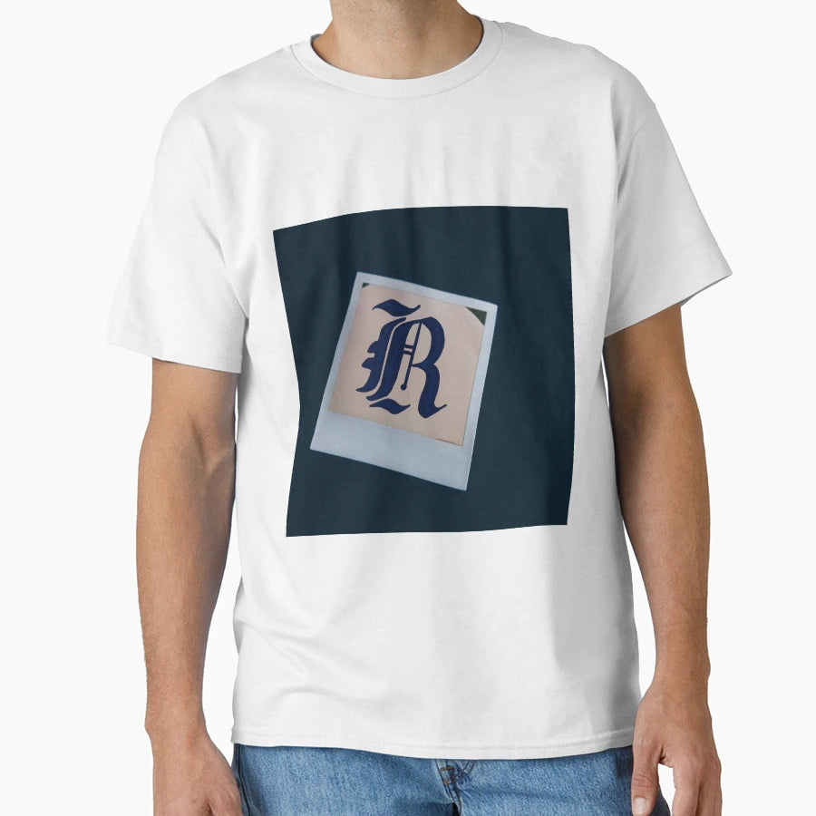 Letter R 2022 T-Shirt - Unique Graphic for Adults - T-Shirt, Sweatshirt, Hoodie