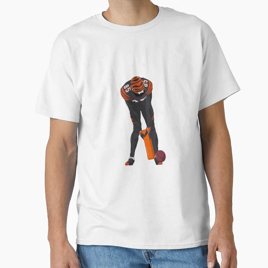 Putting T-Shirt - Trendy Graphic for Adults - T-Shirt, Sweatshirt, Hoodie