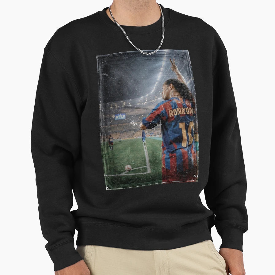 Ronaldinho Sweatshirt - Minimalist Print for Adults - T-Shirt, Sweatshirt, Hoodie